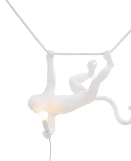 Vnitřní dekorativní svítidla SELETTI LED deko závěsné světlo Monkey Lamp bílá houpačka