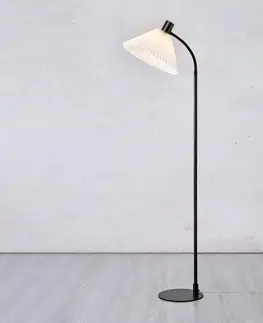 Stojací lampy Markslöjd Textilní stojací lampa Mira, černá