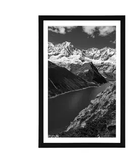 Černobílé Plakát s paspartou národní park Patagonie v Argentině v černobílém provedení