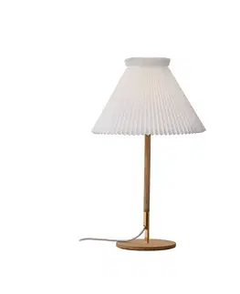 Stolní lampy LE KLINT Stolní lampa LE KLINT LK80 se skládaným stínidlem, světlý dub