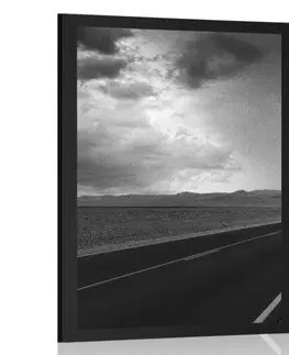 Černobílé Plakát cesta uprostřed pouště v černobílém provedení
