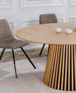 Designové a luxusní jídelní stoly Estila Dubový kulatý jídelní stůl Davidson v hnědé barvě 140cm