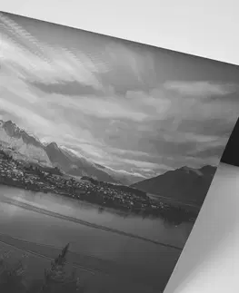 Samolepící tapety Samolepící fototapeta podvečerní černobílé jezero