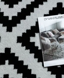 Koberce a koberečky Dywany Lusczow Kusový koberec SKETCH PHILIP bílý / černý - čtverce, velikost 200x290