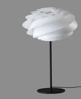 Stolní lampy LE KLINT LE KLINT Swirl - bílá designová stolní lampa