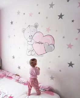 Samolepky na zeď Dětské nálepky na zeď - Medvídek s růžovým srdíčkem a jménem
