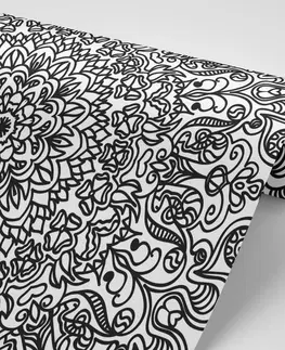 Černobílé tapety Tapeta ornament s motivem květin v černobílém