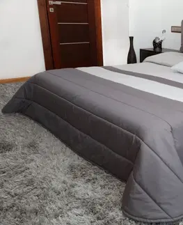 Luxusní přehozy na postel Luxusní přehozy na postel v šedých barvách
