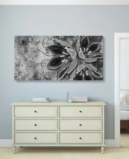 Černobílé obrazy Obraz květiny s perlami v černobílém provedení