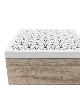 Dózy na potraviny Dřevěná krabička s bílým vyřezávaným víkem - 18*18*8 cm Clayre & Eef 6H1687