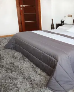 Luxusní přehozy na postel Přikrývky na manželskou postel bílo šedé barvy