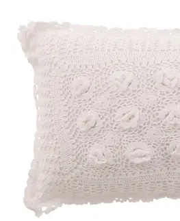 Dekorační polštáře Bílý bavlněný polštář s krajkou Lace white - 50*10*30cm J-Line by Jolipa 23057