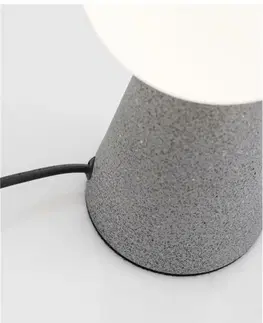 Designové stolní lampy NOVA LUCE stolní lampa ZERO šedý beton a opálové sklo G9 1x5W 230V IP20 bez žárovky 9577010