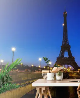 Tapety města Fototapeta Eiffelova věž v noci