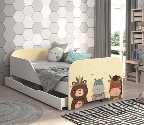 Dětské postele Dětská postel 140 x 70 cm se safari zvířátky