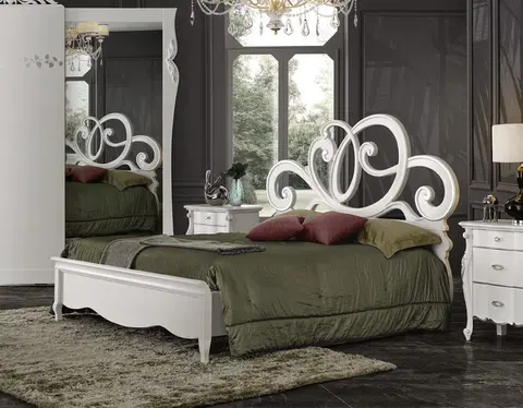 Luxusní a stylové postele Estila Luxusní barokní manželská postel Aphrodite z masivního dřeva s ozdobným vyřezávaným čelem 195cm
