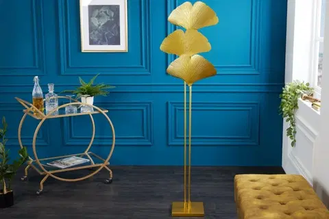 Designové a luxusní stojící lampy Estila Designová glamour stojací lampa Ginko zlaté barvy z kovu s ozdobnými listy jinanu 160cm