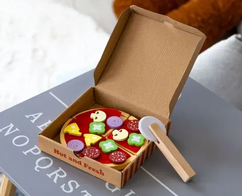 Hračky Dřevěná pizza s kráječem