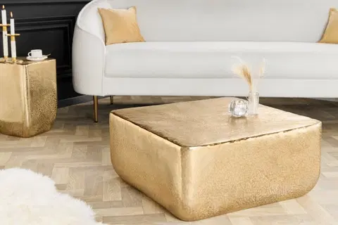 Designové a luxusní konferenční stolky Estila Designový konferenční stolek Tepanya z kovu zlatý 70cm