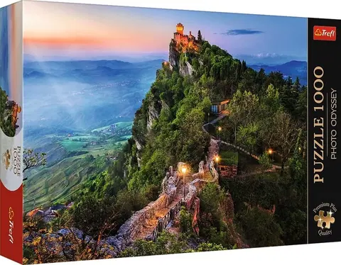 Hračky puzzle TREFL - Puzzle 1000 Premium Plus - Foto Odyssey: Cesta Tower, San Marino