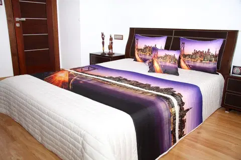 Přehozy na postel 3D s barevným potiskem Přehoz na postel s motivem Brooklin Bridge na fialovém podkladu