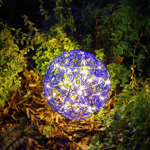 Venkovní dekorativní svítidla STAR TRADING LED 3D designový míč Galax Fun, Ø 30 cm, modrý