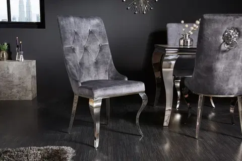 Luxusní jídelní židle Estila Barokní moderní jídelní křeslo Glamour se stříbrným prošívaným čalouněním a s konstrukcí z kovu 102cm
