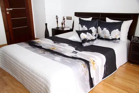 Přehozy na postel 3D s barevným potiskem Bílé přehozy na postel s motivem orchidejí