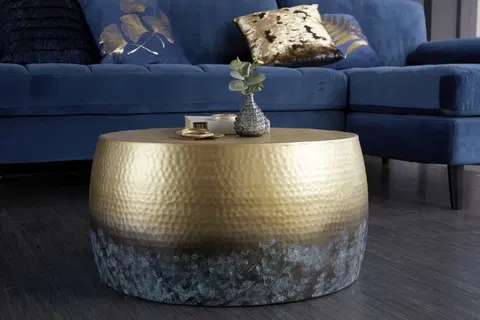 Designové a luxusní konferenční stolky Estila Orientální konferenční stolek Hammerblow Orient kruhového tvaru ve zlaté barvě 60cm