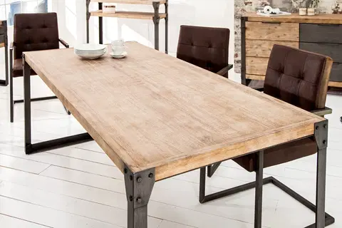 Designové a luxusní jídelní stoly Estila industriální jídelní stůl Factory 200cm z kovu a dřeva akát