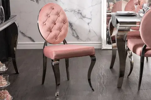 Luxusní jídelní židle Estila Zámecká jídelní židle Modern Barock s růžovým potahem a stříbrnými nožičkami 92cm