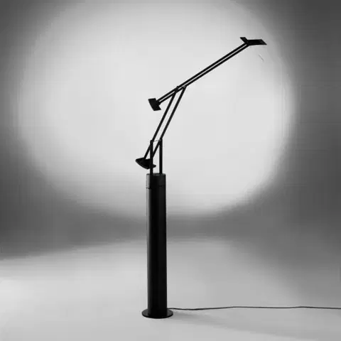 Designové stojací lampy Artemide TIZIO černá podstavec stojací A087700