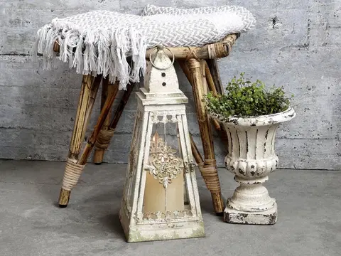 Zahradní lampy Krémová antik kovová lucerna s ornamenty Vintage - 20*20*46cm Chic Antique 25055419 25554-19