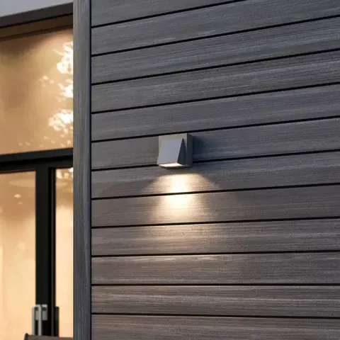 Venkovní nástěnná svítidla Lucande Stříbrně šedé LED venkovní nástěnné svítidlo Marik