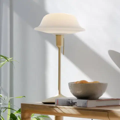 Stolní lampy UMAGE Stolní lampa UMAGE Butler skleněné stínidlo, mosazný podstavec