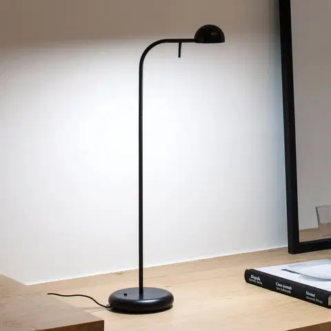 Stolní lampy Vibia Vibia Pin 1650 stolní lampa LED, délka 23cm, černá