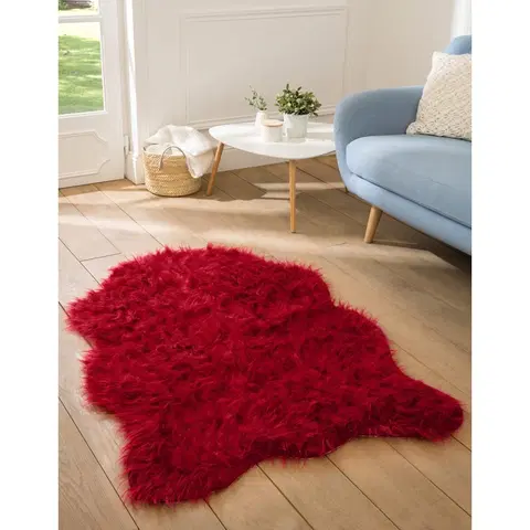 Koberce a koberečky Koberec s chlupem, tvar zvířecí kůže