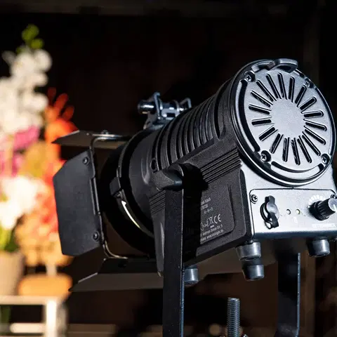 Technická svítidla Steinigke Showtechnic Nabíjecí baterie EUROLITE THA-20PC TRC pro divadelní reflektory, černá