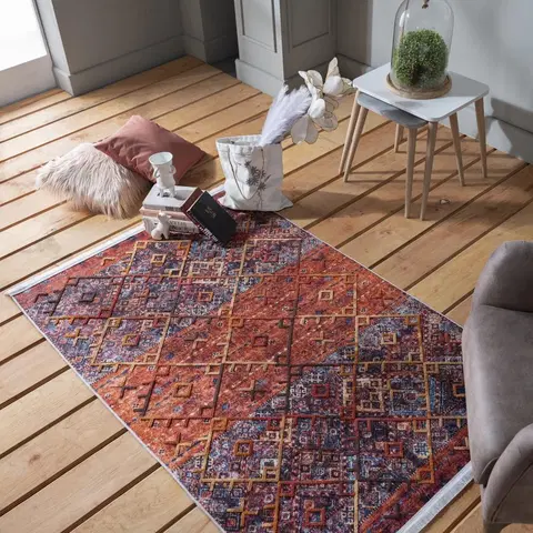 Skandinávské koberce Barevný kvalitní koberec s třásněmi v boho stylu