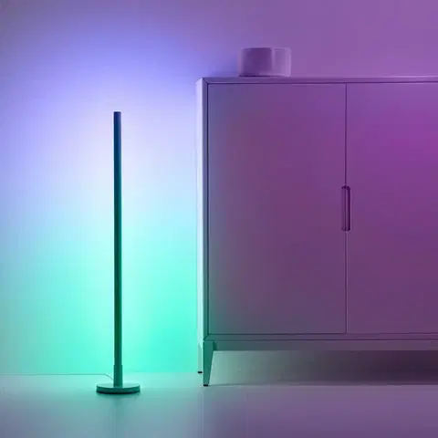 Inteligentní stojací lampy WiZ LED stojací lampa WiZ Pole, laditelná bílá a barevná