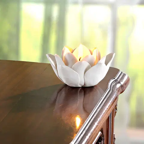 Svíčky a světelné dekorace 1 svícen na čajovou svíčku "Květ"