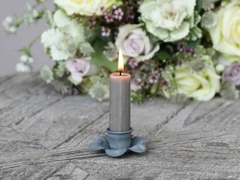 Svícny Zinkový antik svícen na úzkou svíčku Flower - Ø 6,5*2cm Chic Antique 64537-00