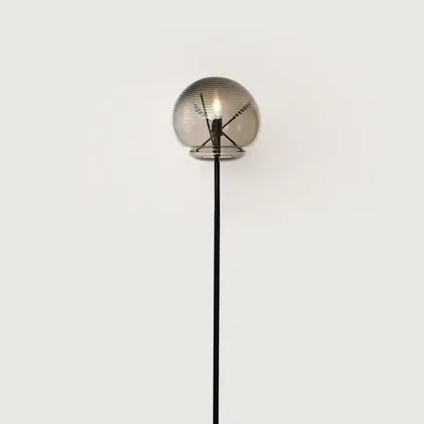 Designové stojací lampy Artemide Vitruvio - stojací lampa - černá 1262030A