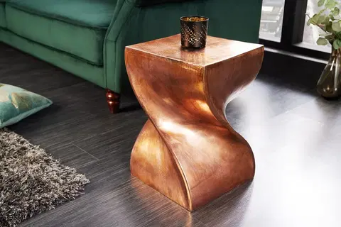 Luxusní a designové příruční stolky Estila Designový glamour měděný čtvercový příruční stolek Twist se zakroucenou podstavou 45 cm