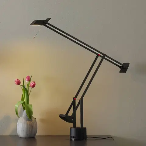 Stolní lampy kancelářské Artemide Artemide Tizio designová stolní lampa