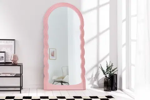 Luxusní a designová zrcadla Estila Art deco moderní vysoké zrcadlo Swan s vlnitým rámem v pastelové růžové barvě 160cm
