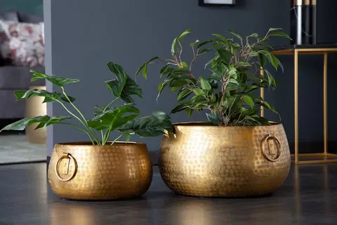 Různé Estila Orientální designový set nízkých zlatých květináčů Cobre ze slitiny kovu s kulatými rukojeťmi 37m