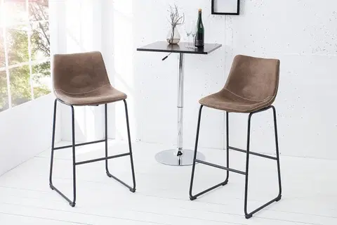Luxusní barový nábytek Estila Industriální barová židle Laner s hnědým čalouněním na černých kovových nožičkách 100cm