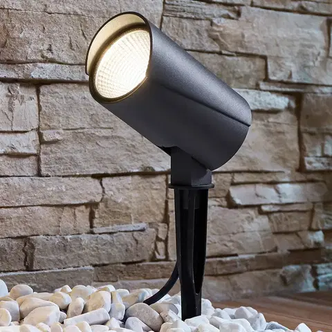 Zemní svítidlo s bodcem Lucande LED venkovní reflektor Anton s hrotem