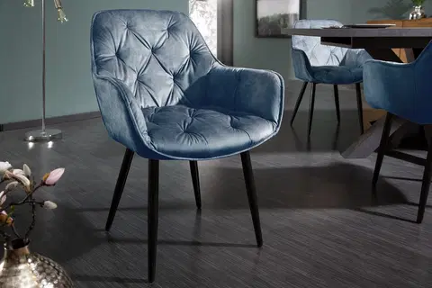 Luxusní jídelní židle Estila Retro designové tmavomodré čalouněné křeslo Milano s područkami 84cm